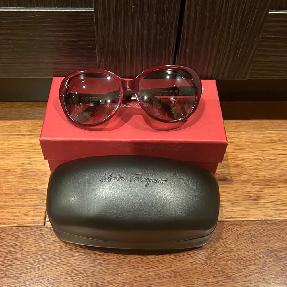 Womens Salvatore Ferragamo Sunglasses